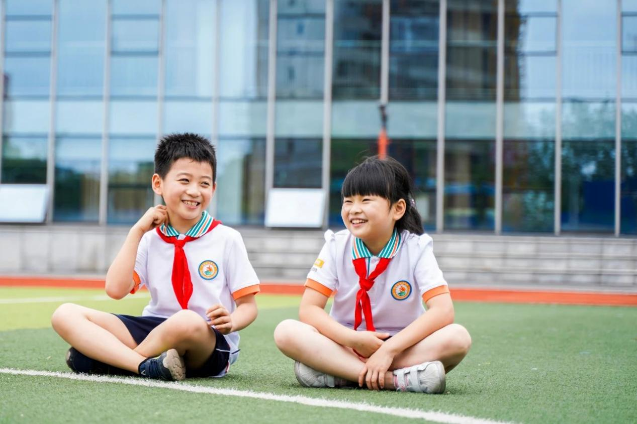 小学校服定制厂家 小学校服定制厂家